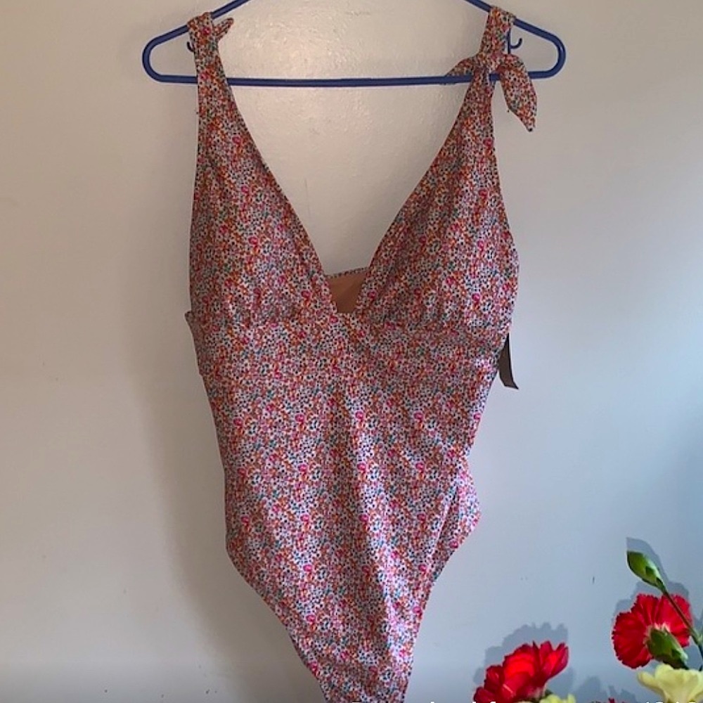 💜NWT 💜 J CREW ONE-PIECE LIBERTY ROSE ELOISE FLORAL SWIMSUIT SIZE 10